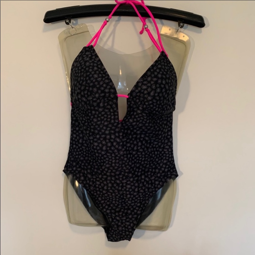 3/$20🎁OP One Piece swimsuit size M